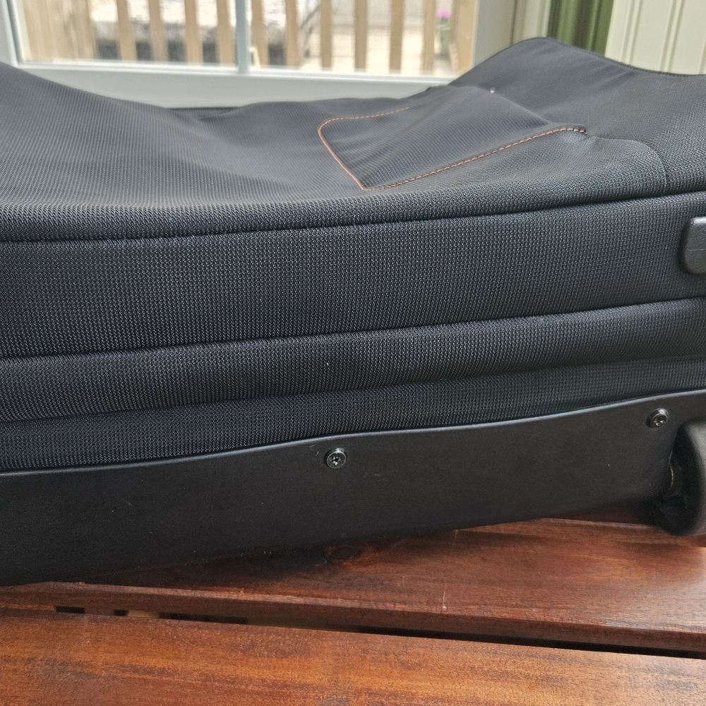 Briggs & Riley expandable briefcase, large - Picture 7 of 8